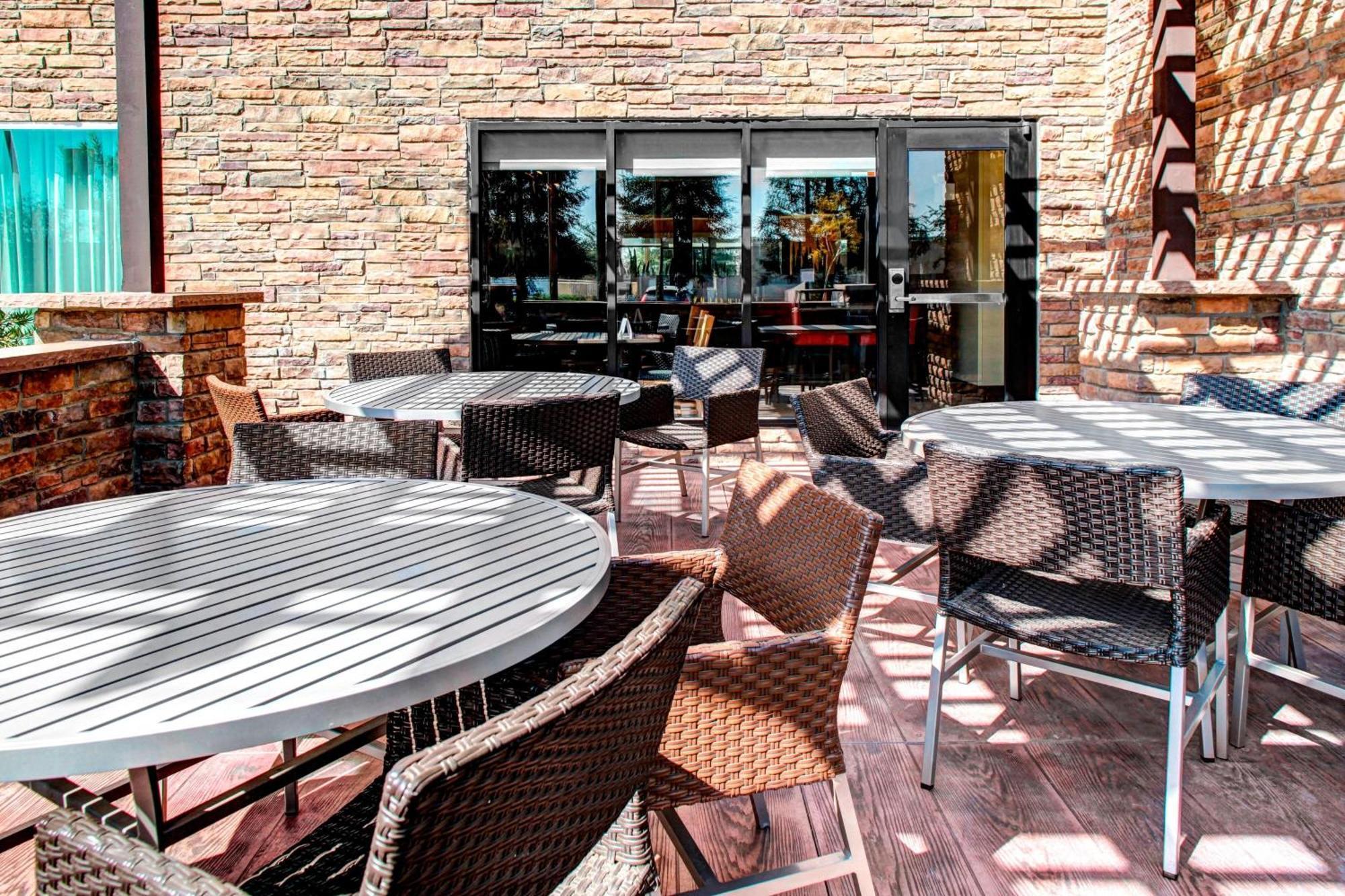 Hotel Towneplace By Marriott West